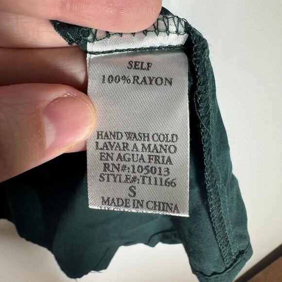 Andree By Unit Shirt Women NWT S Green Long Sleeve Hunger G Style #11166 Career - Picture 3 of 7